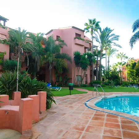 First Level With Large Terrace Apartment Marbella
