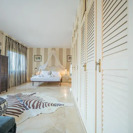 First Level With Large Terrace * Marbella